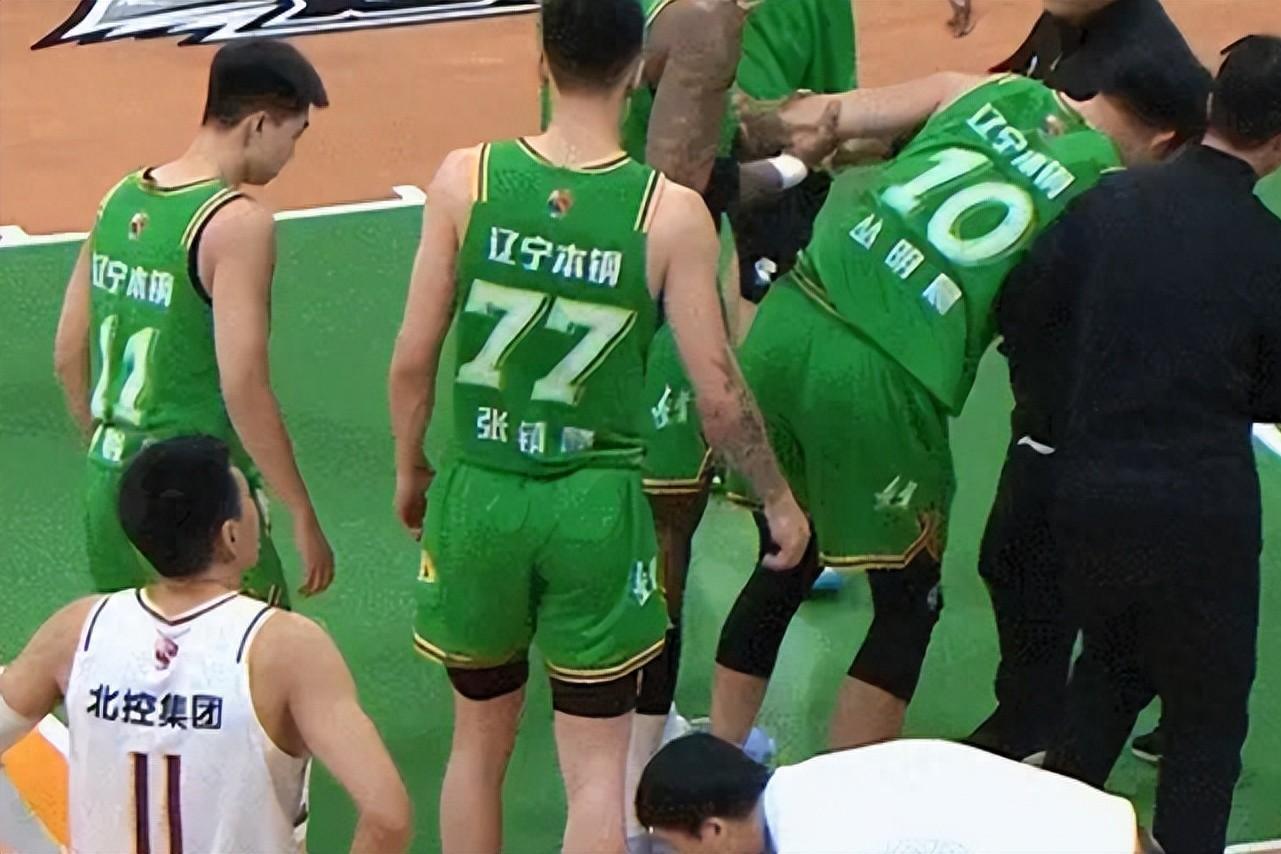 紧张角逐胜负未定，各队摩拳擦掌的简单介绍