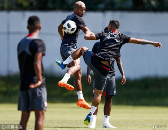 关于秘鲁球员备战充分，集中备战决赛的信息