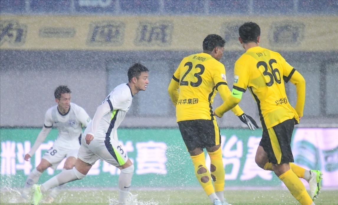 九游体育网页版登录入口-中超联赛进入白热化，各队背水一战的简单介绍