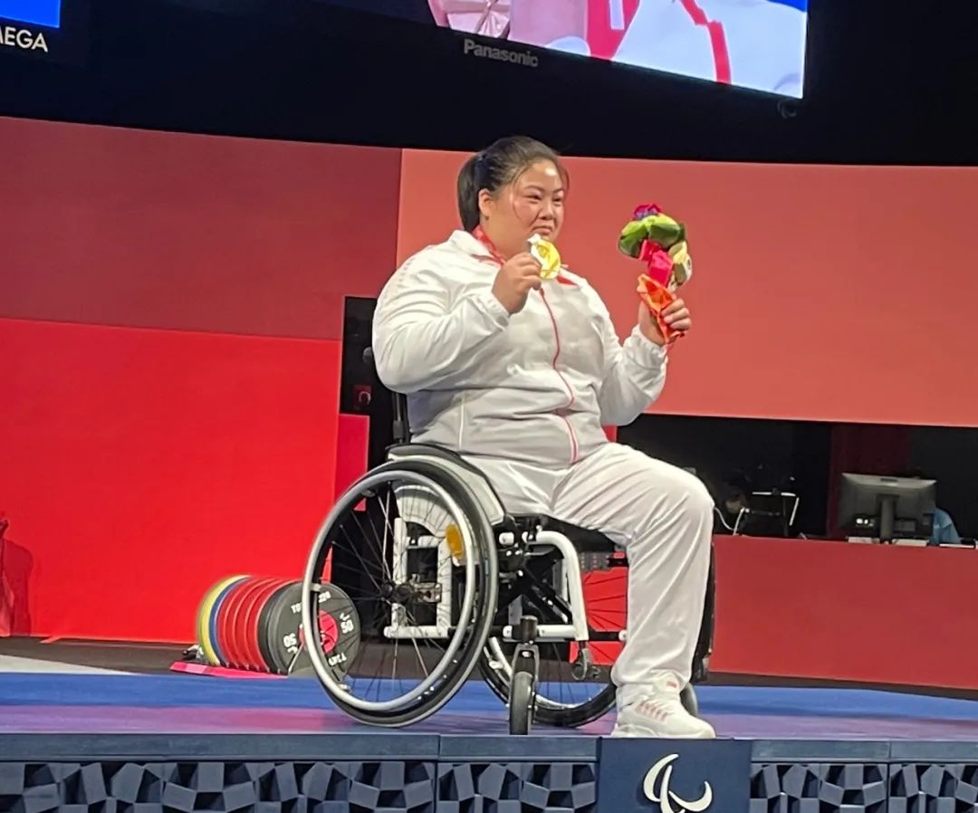 九游体育app下载-关于墨西哥选手坚韧不拔，夺取宝贵奖牌的信息