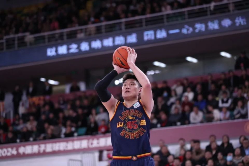 九游体育在线-山西队团结一致，最终获得比赛胜利