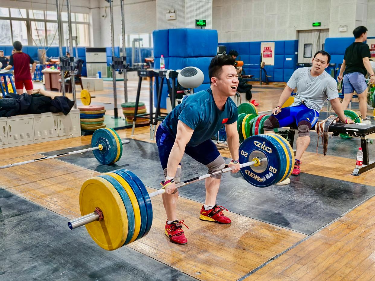 球队备战技术磨炼,实力逐步增强 球队备战技术磨炼,实力逐步增强