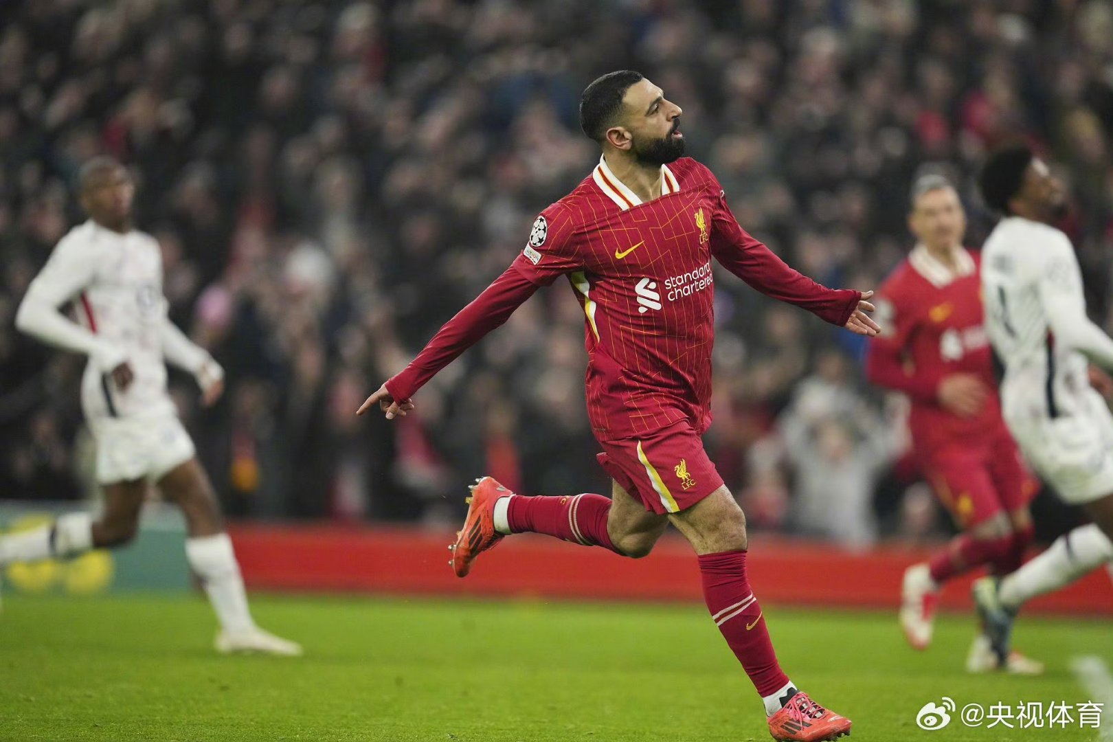 里尔客场大胜,近期表现抢眼 里尔客场大胜,近期表现抢眼