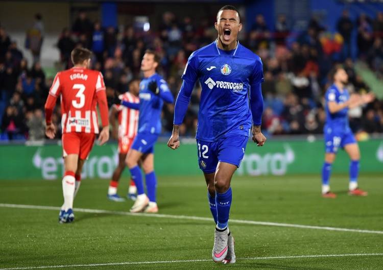 马赛阵容强大，取得重要胜利