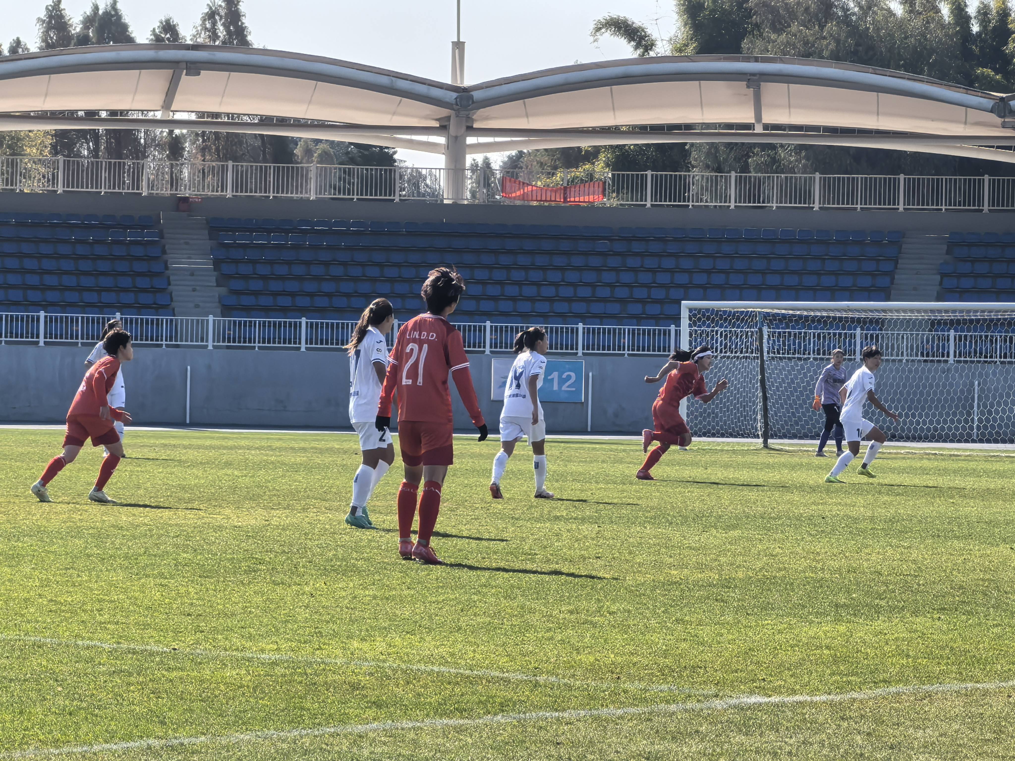 包含世界女足比赛倒计时，各队备战升温的词条