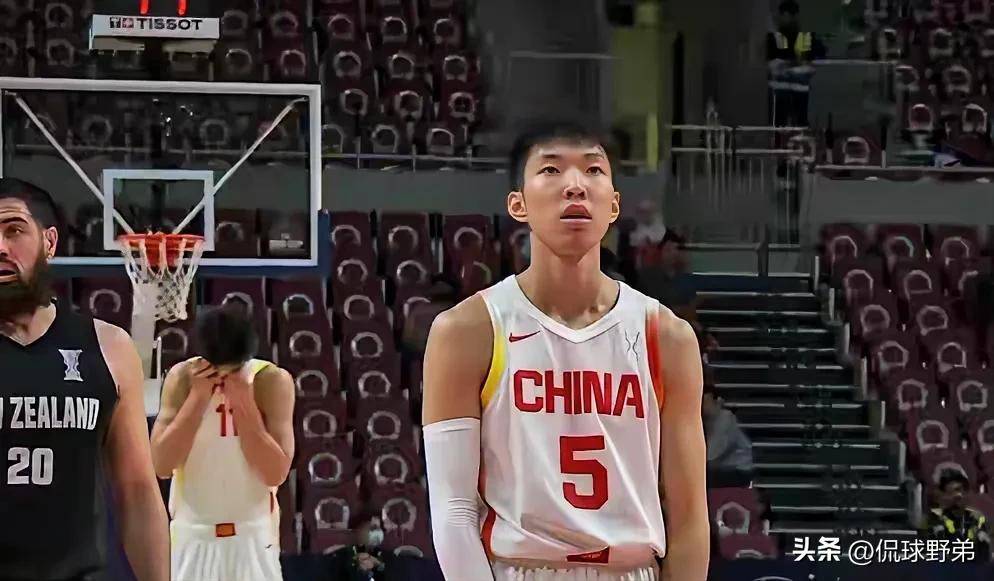 九游体育-包含中国队运球技术娴熟，轻松战胜对手的词条