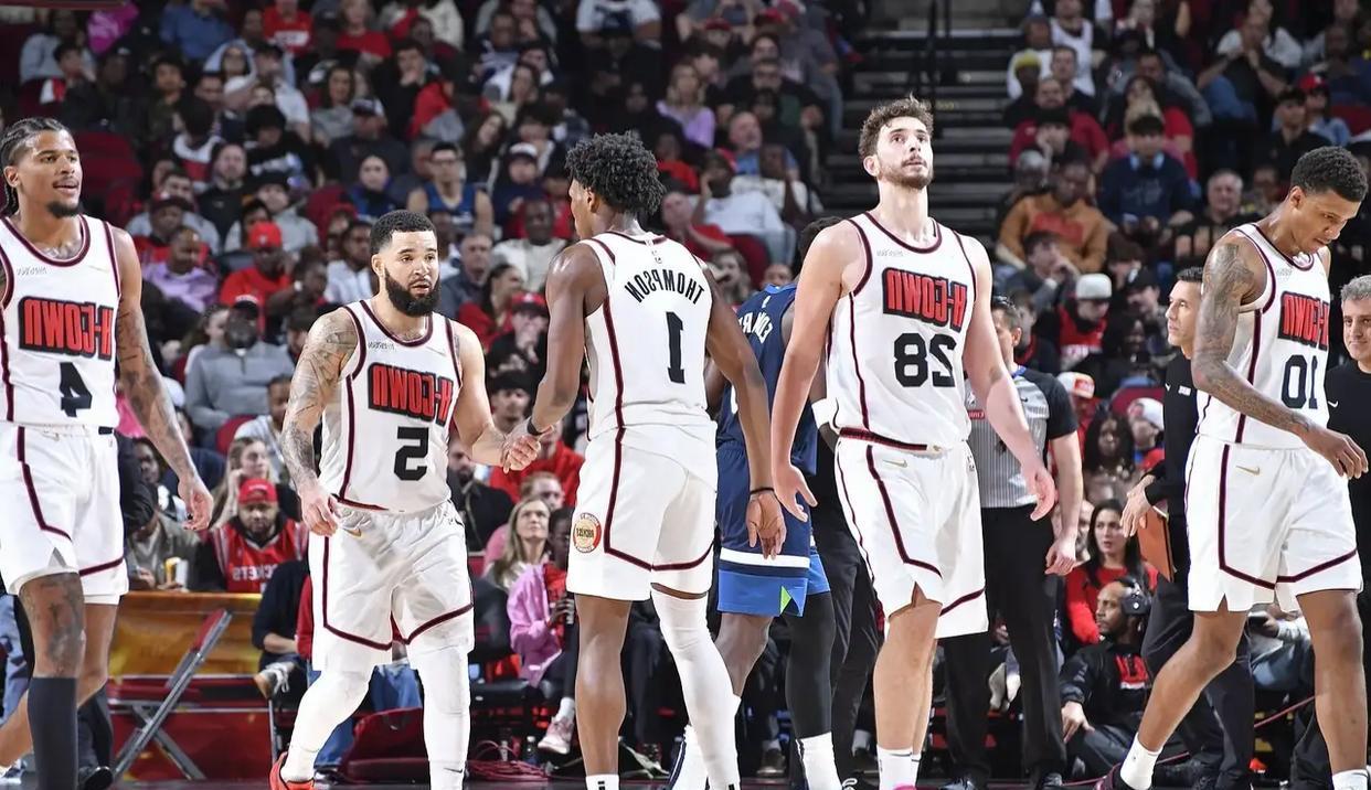 火箭阵容再次大调整,引发球迷质疑 火箭阵容再次大调整,引发球迷质疑