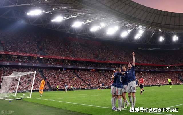 包含阿森纳主场对阵阿斯顿维拉，雄狮誓取三分！的词条