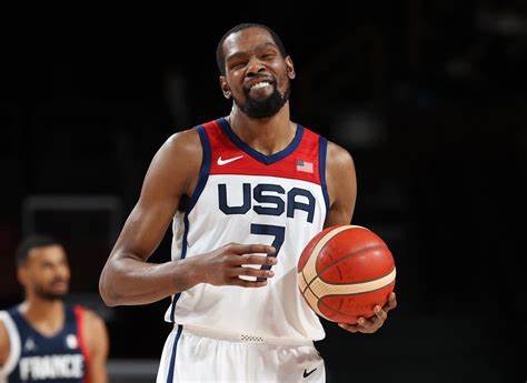 著名篮球赛事受到广泛赞誉和关注