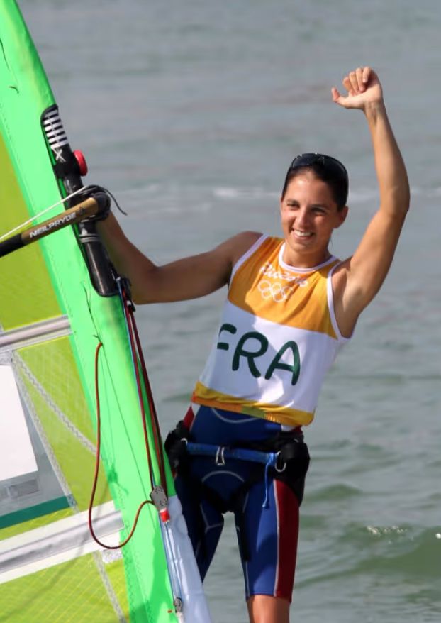 英国选手在帆船比赛中夺得铜牌 英国选手在帆船比赛中夺得铜牌