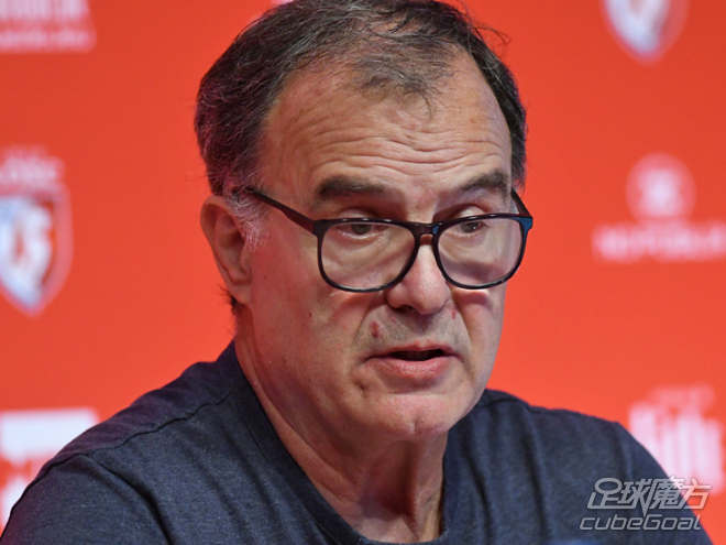 包含圣埃蒂安豪取连胜，敢为人先登顶联赛榜首的词条