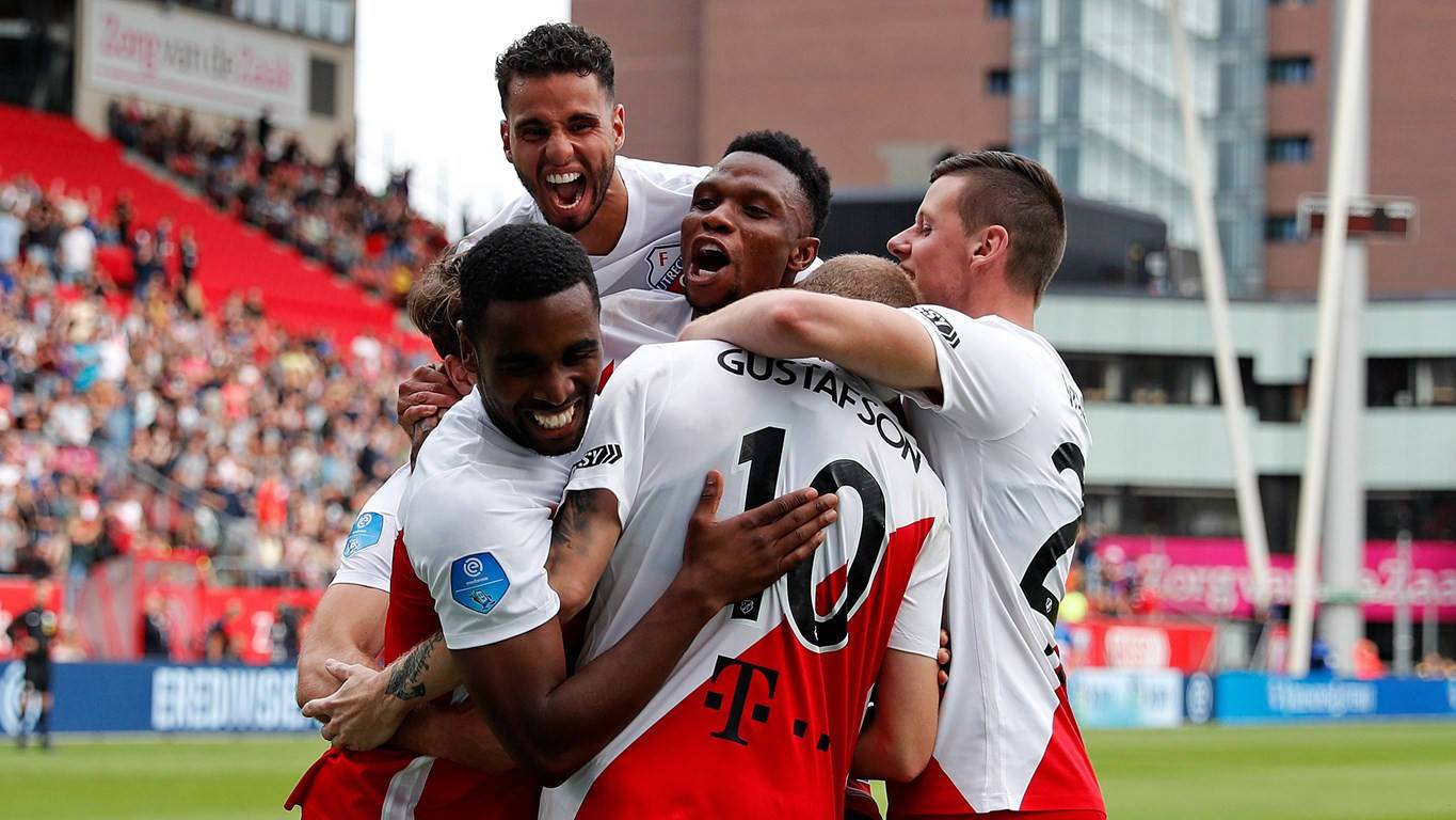 九游体育亚洲官网-包含阿斯顿维拉主场大胜，引发球迷欢呼的词条