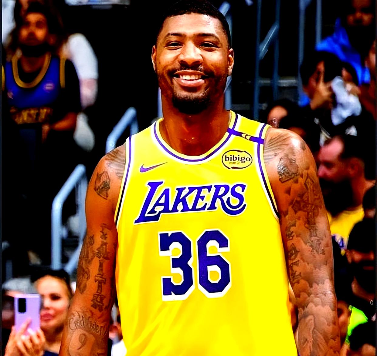 湖人新外援表现出色，给球队注入新活力